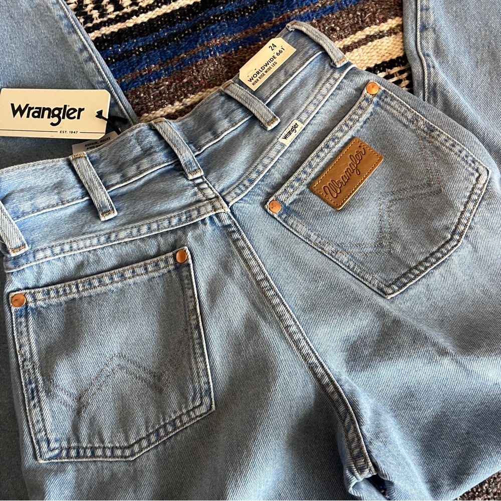 women’s wrangler worldwide 661 high wise + wide leg jeans